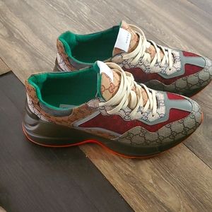 Size 13 Gucci shoes
